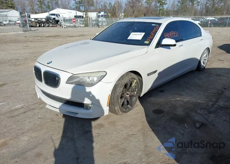 2011 BMW 750Li z USA, uszkodzony, nr VIN WBAKB8C56BC447911